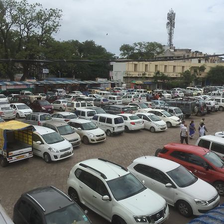 Hotel Joshi Yatri Niwas Kolhapur Exterior foto