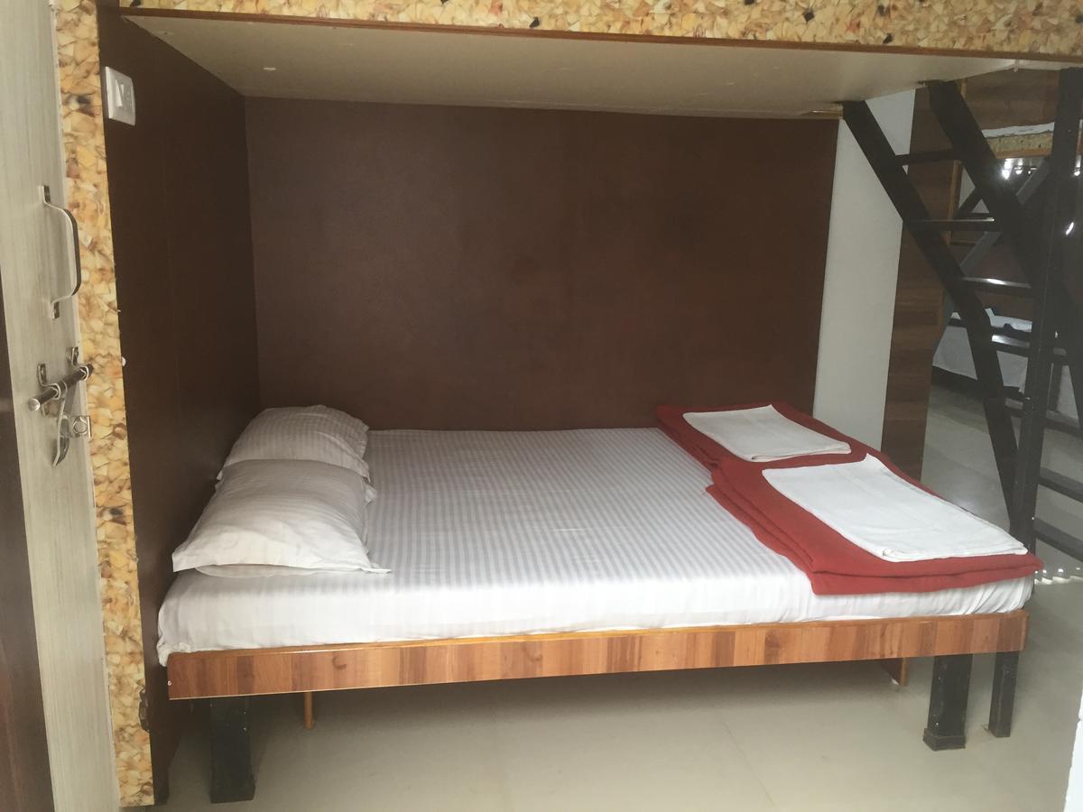 Hotel Joshi Yatri Niwas Kolhapur Exterior foto